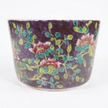 Chinese cache pot with flower decor marked Dayazhai 20th century