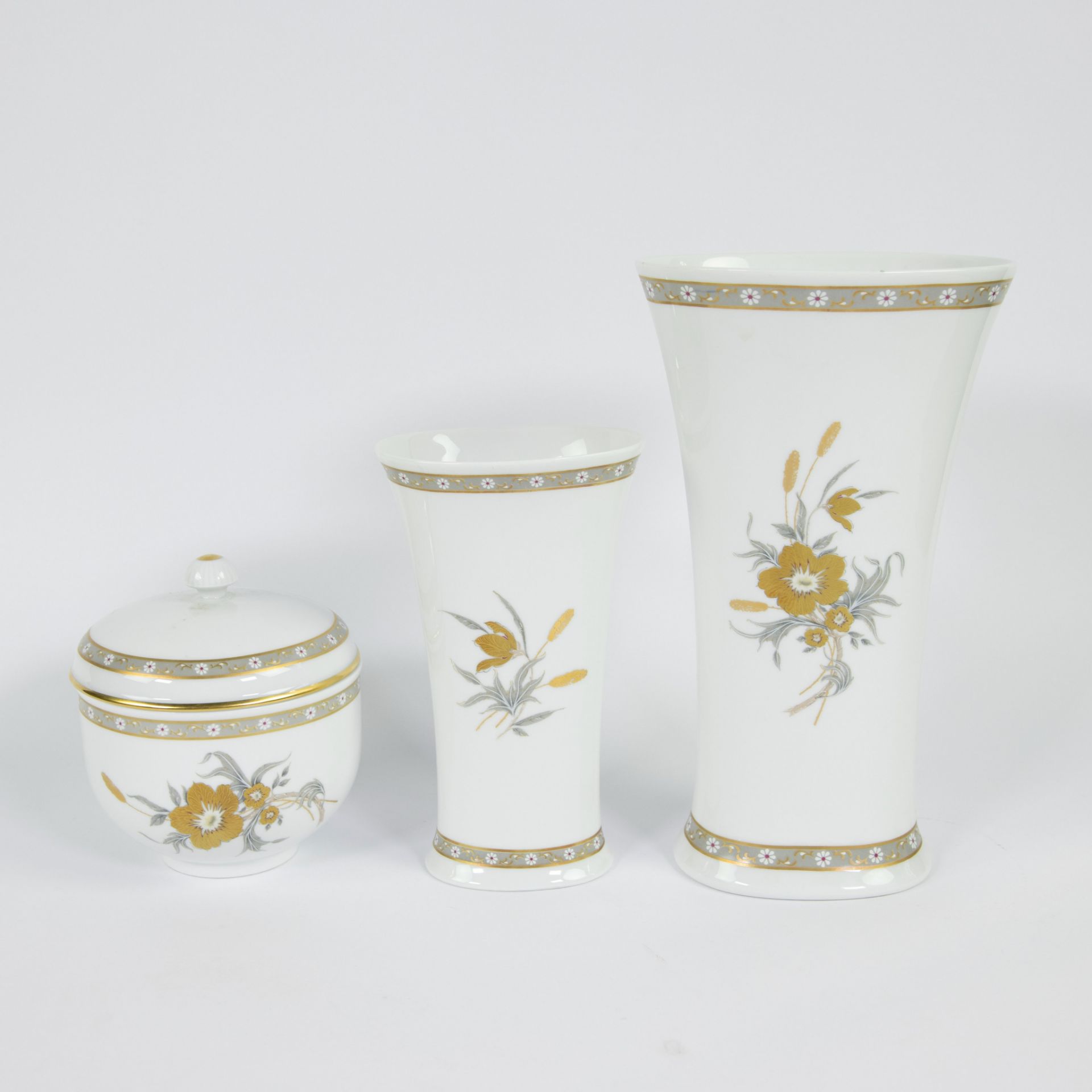A collection of Kaiser porcelain Prelude design G. Schardt and plate King Tutankhamon limited editio - Bild 3 aus 4