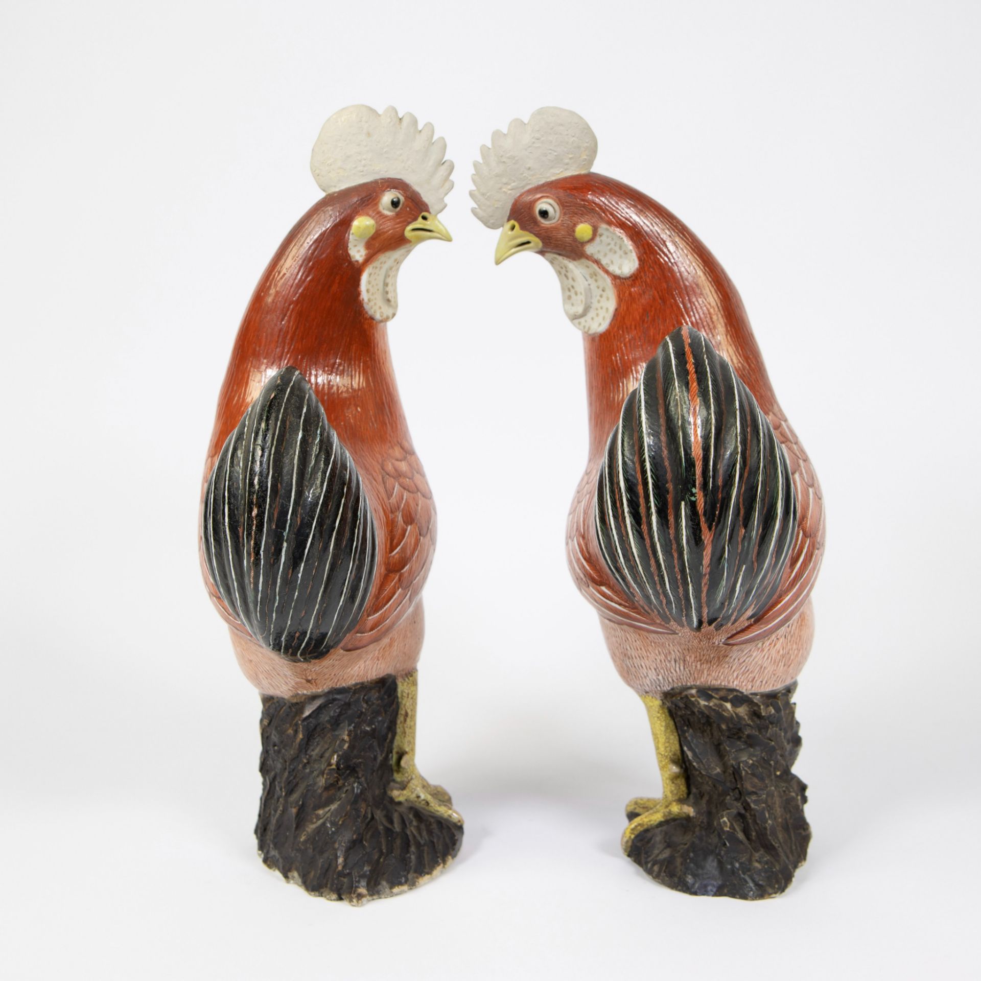 Pair of Chinese ceramic roosters, finely painted in reddish brown, 18th century Kangxi - Image 4 of 5