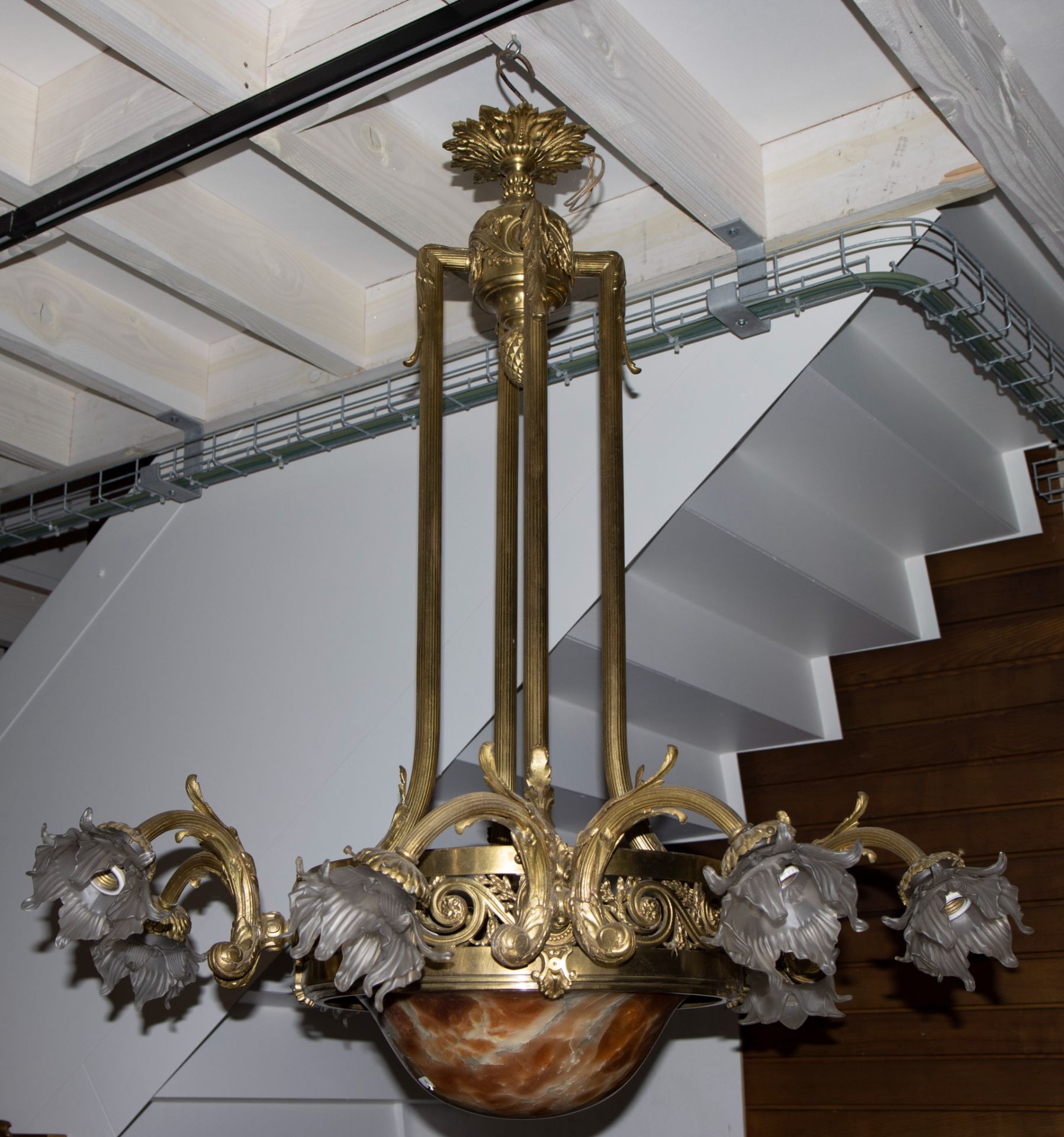 Bronze Art Deco chandelier with central coupe in flamed glass