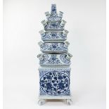 Impressive Chinese blue 6-piece tulip vase