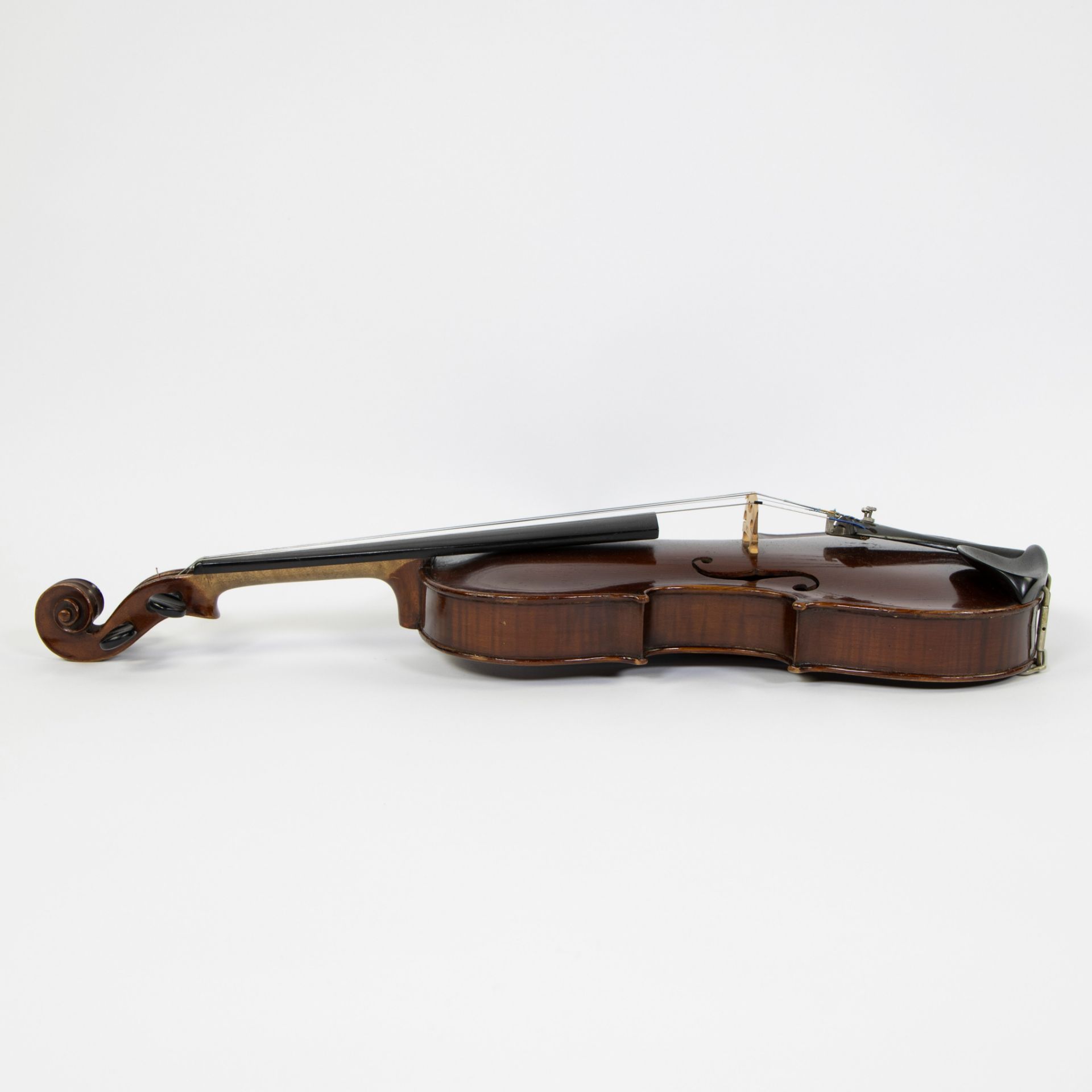 Violin label 'Jocubus Stainer in Absam Prope Oenipontem', 363mm, case incl. - Image 2 of 5