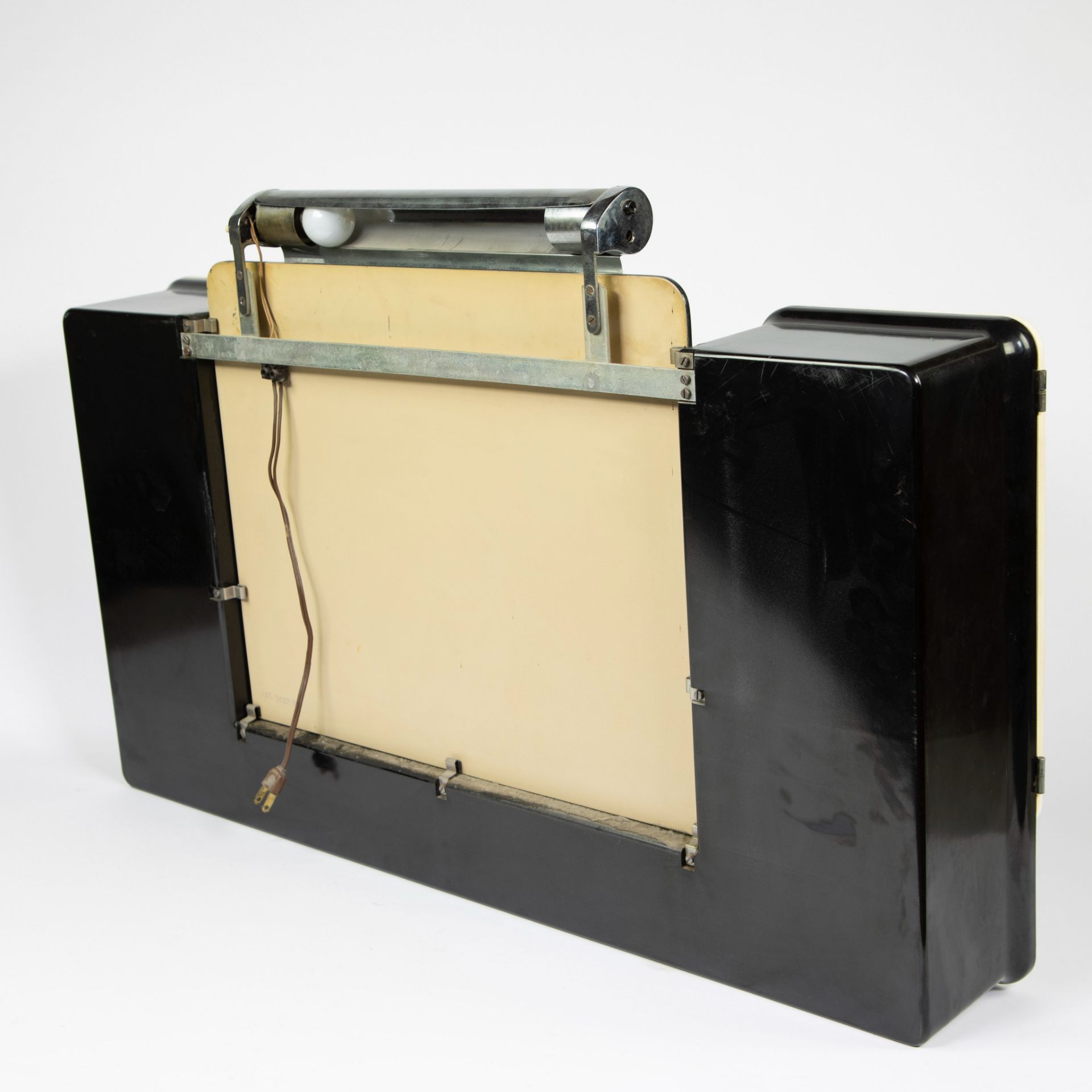 Italian Art Deco make-up cabinet in plastic and mirror glass , marked Torino, sixties. - Image 5 of 5