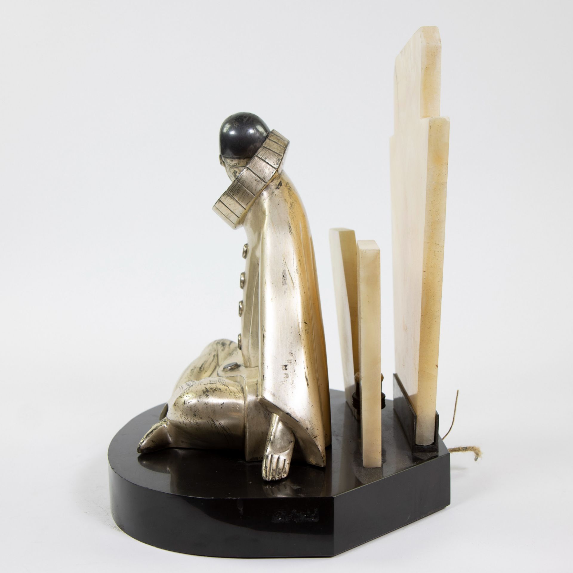 Pierre LE FAGUAYS (1892-1962), Art Deco lampadaire, bronze Pierrot on marble base, circa 1940, signe - Image 2 of 7