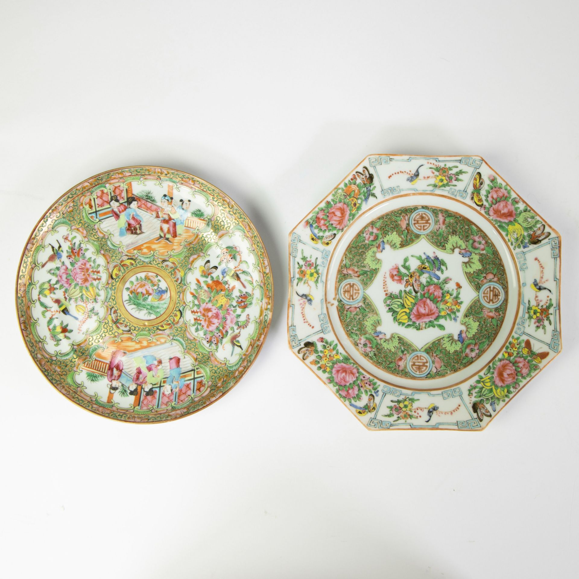 2 Chinese plates Canton, one round and one octagonal plate