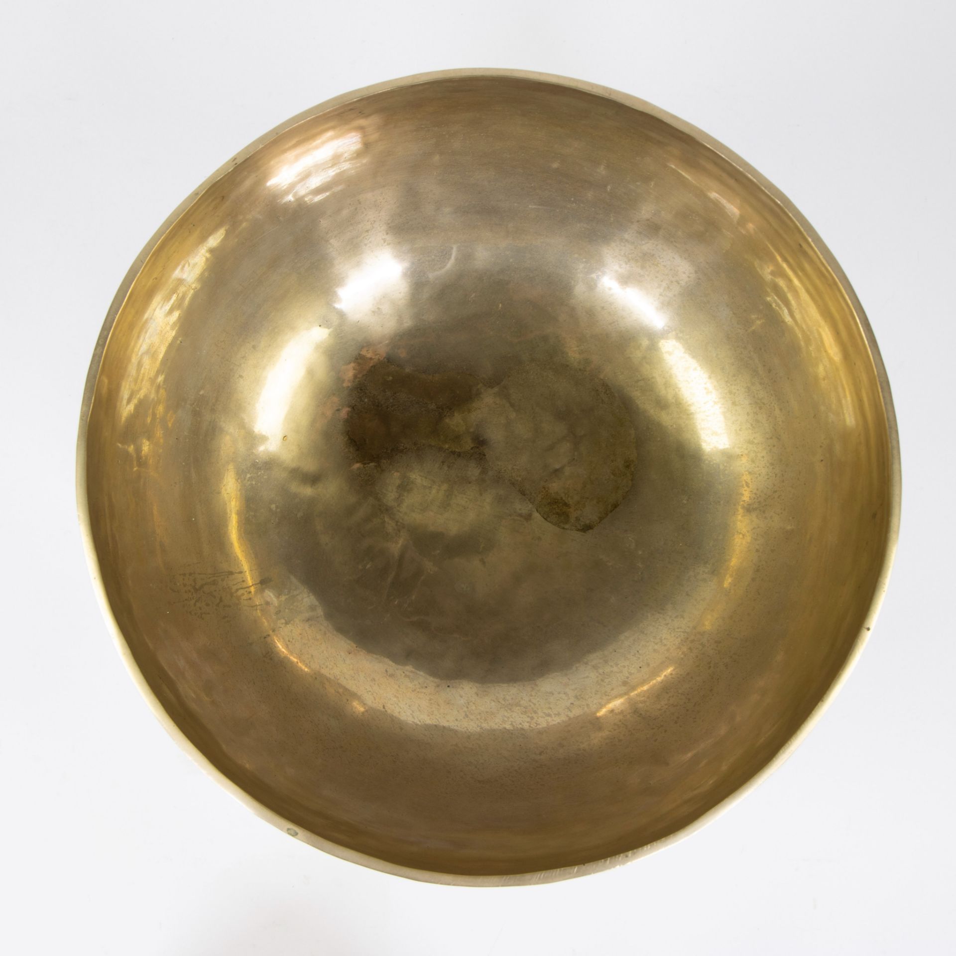 Tibetan singing bowl/gong. - Image 3 of 4