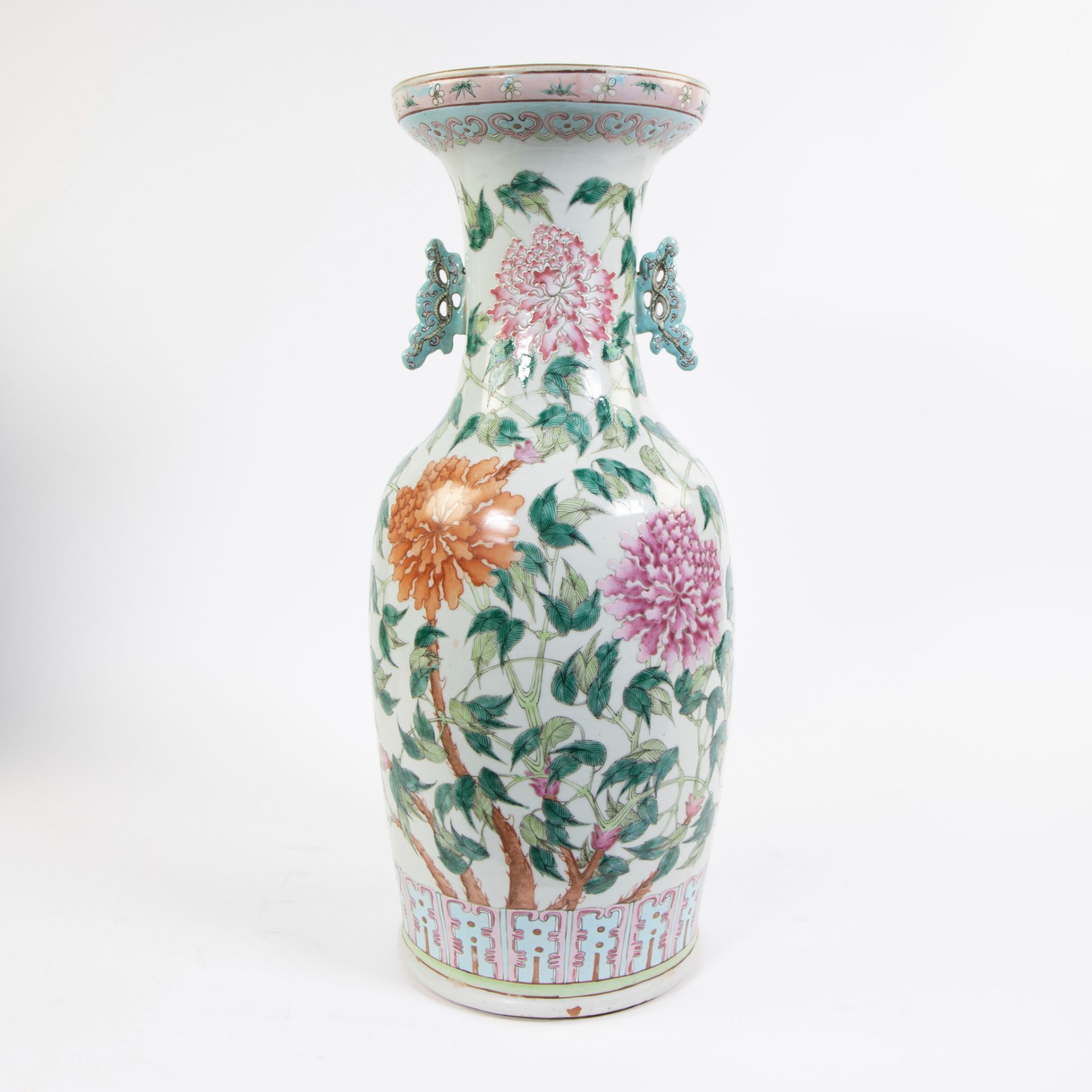 Chinese famille rose vase with butterflies and flowers, 19th C.