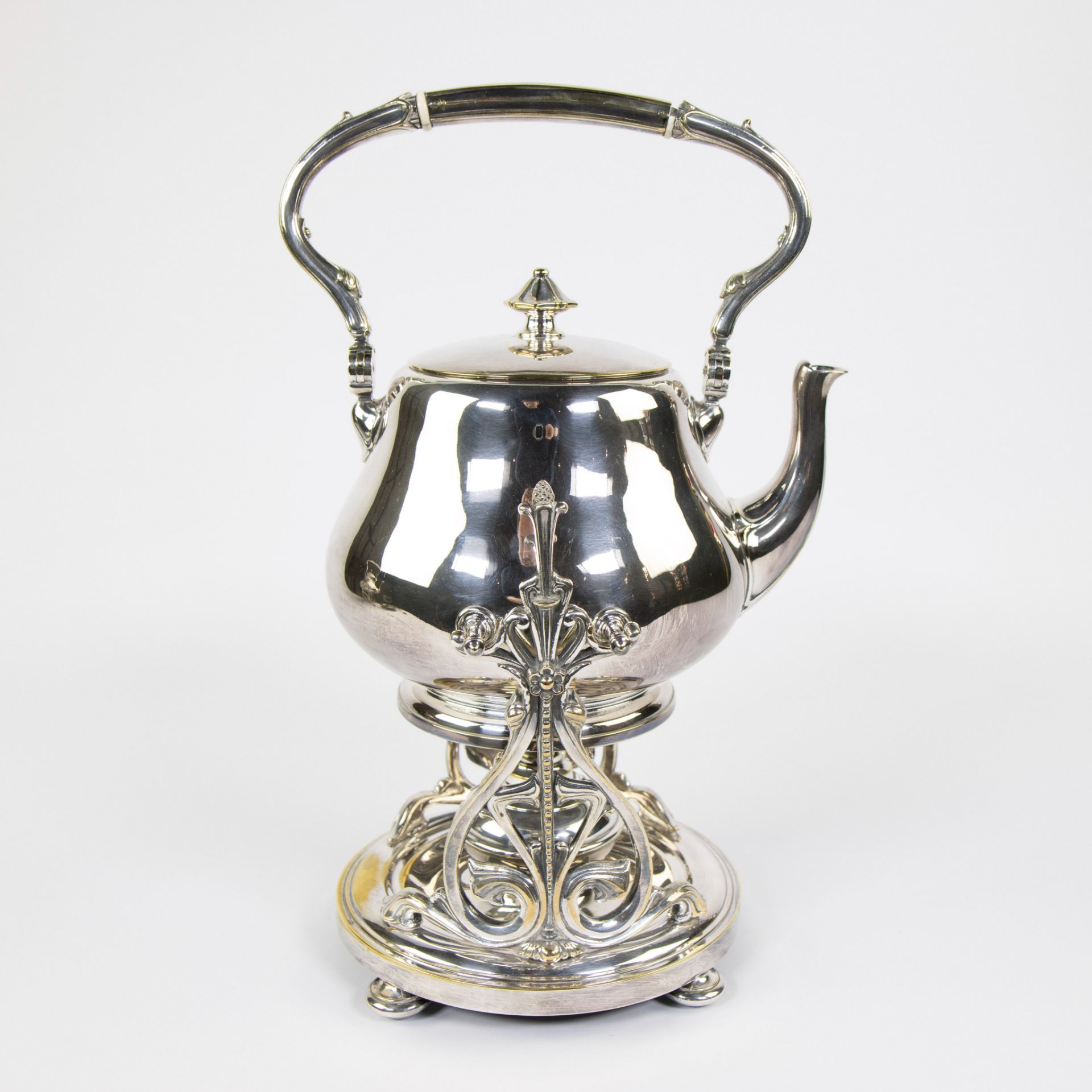 Christofle silver plated teapot on stove - Image 4 of 5