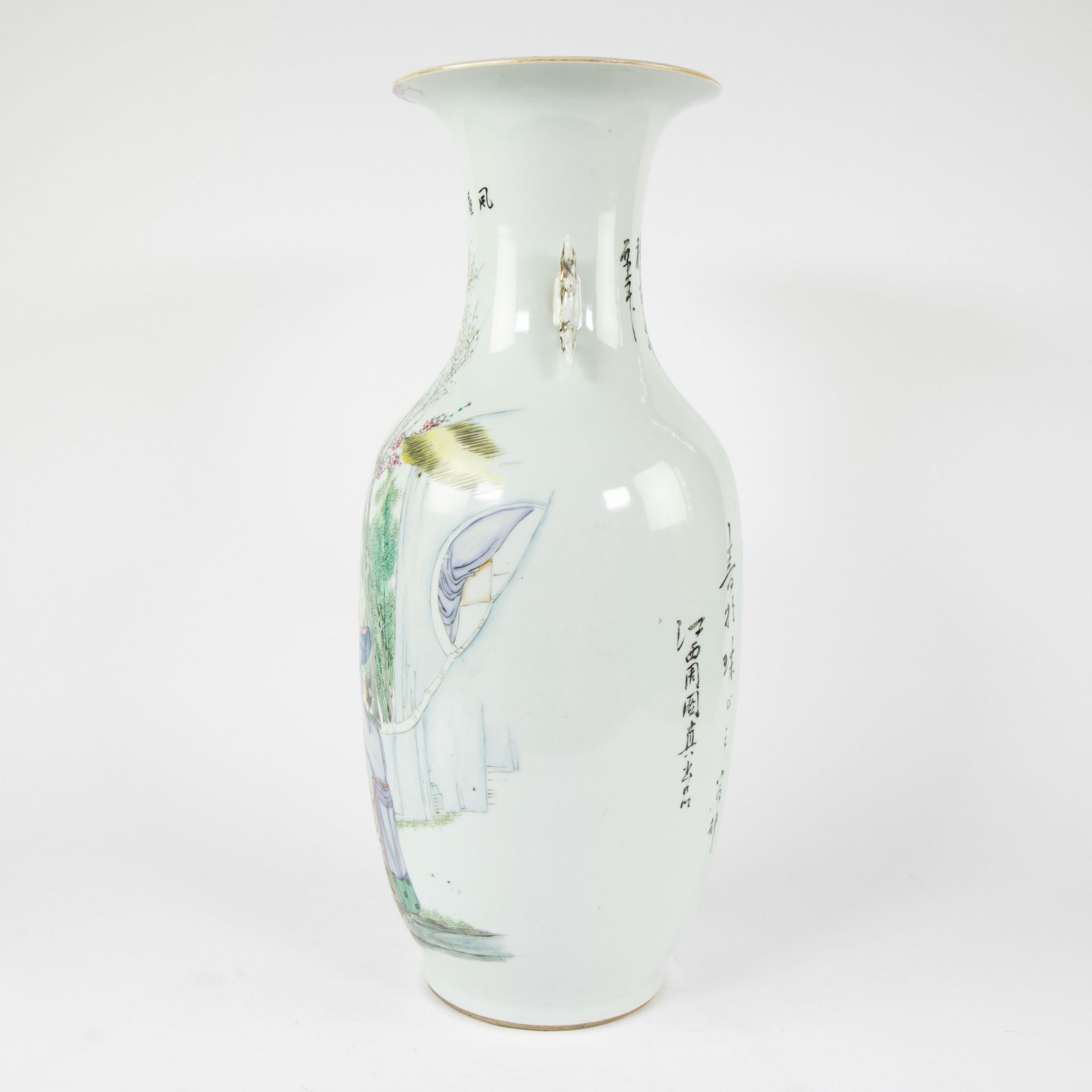 19th century Chinese famille rose vase decorated with figures and Chinese texts - Image 3 of 11