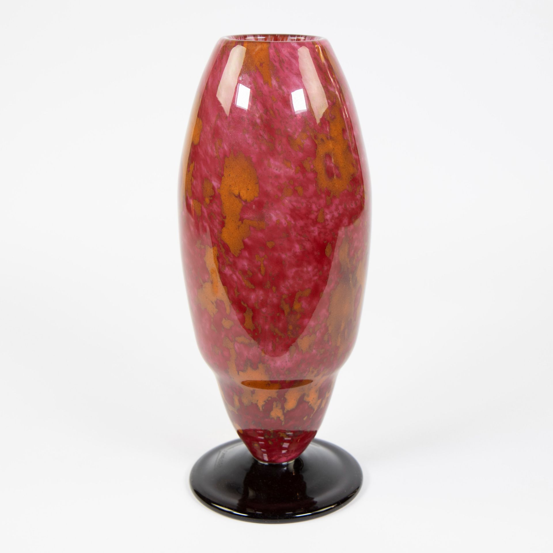 Conical Schneider vase flameworked yellow and pink powdered glass on a violet-black foot, signed Sch - Bild 5 aus 5