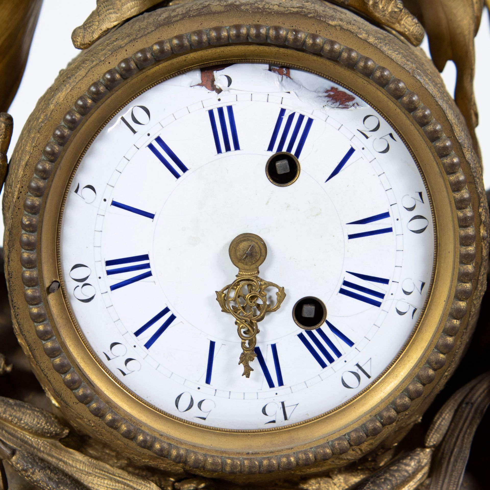 An impressive three-part-piece gilded Louis XV clock from famous French clockmaker Guiche Palais Roy - Image 3 of 11