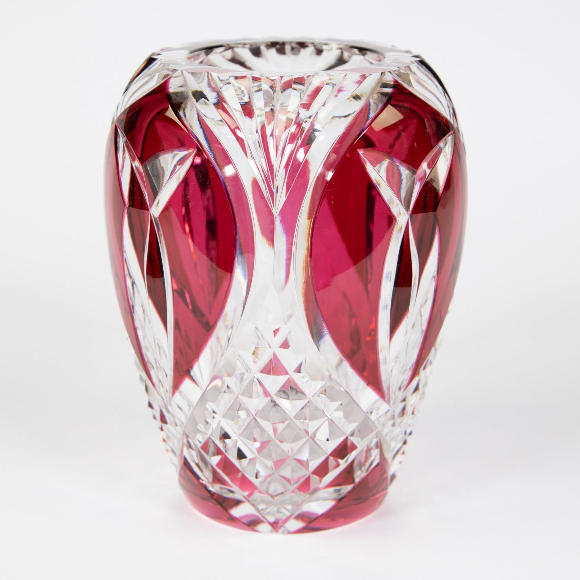 Val Saint Lambert red crystal vase model Aberdeen