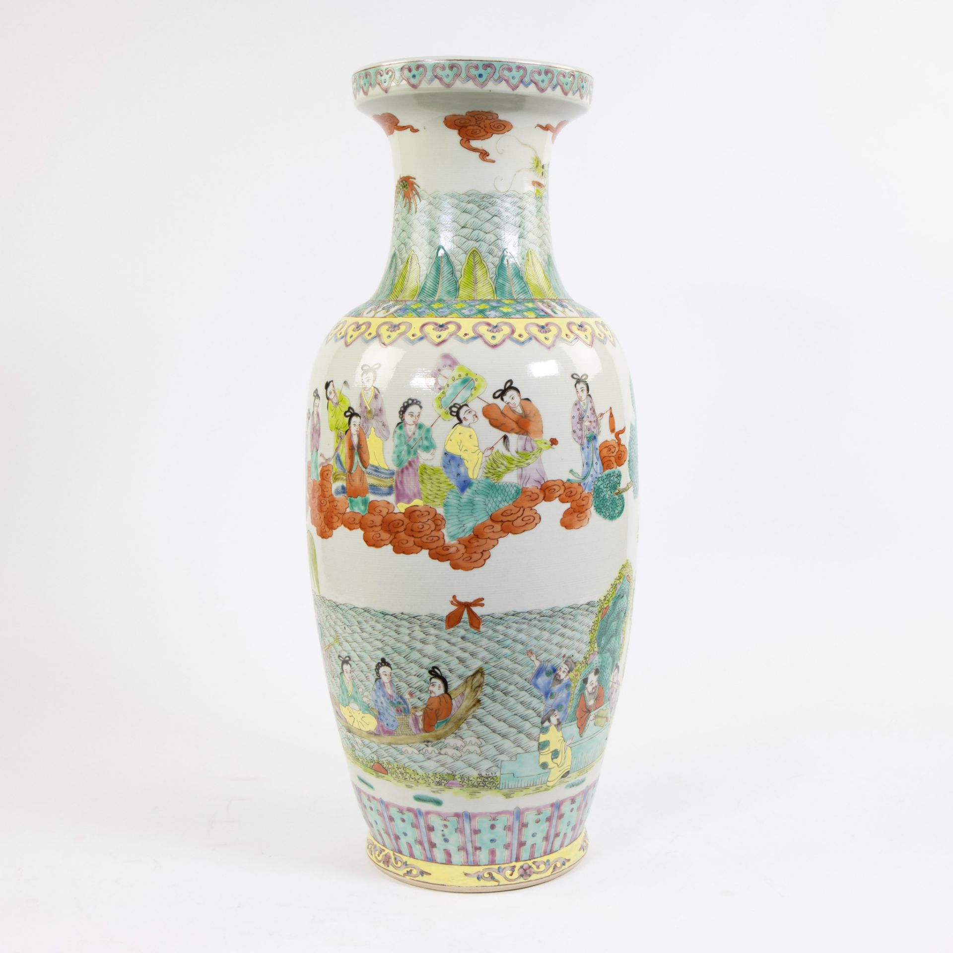 Cinese baluster vase with immortals decoration, Republic period - Image 4 of 6