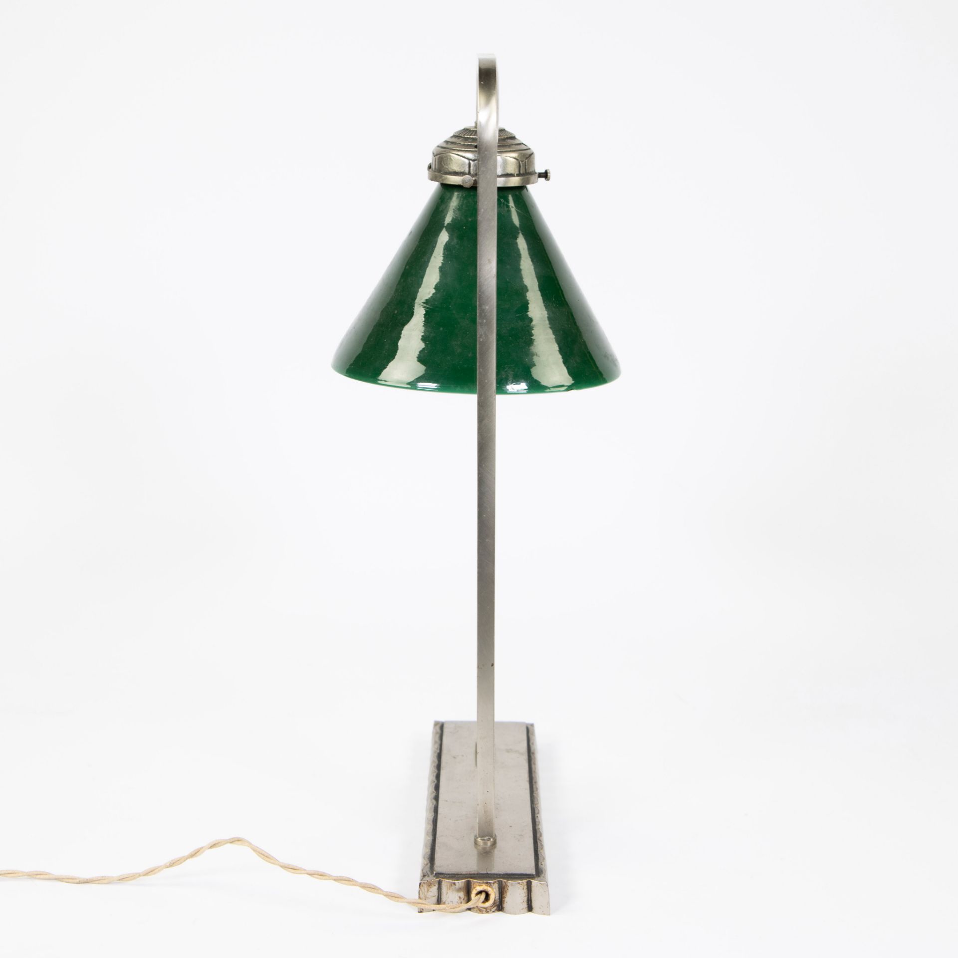 Art Deco reading lamp in silver plated metal and green glass shade - Image 4 of 4