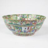 Large Chinese procelain famille rose bowl of exceptional quality, finely painted with scenes of educ