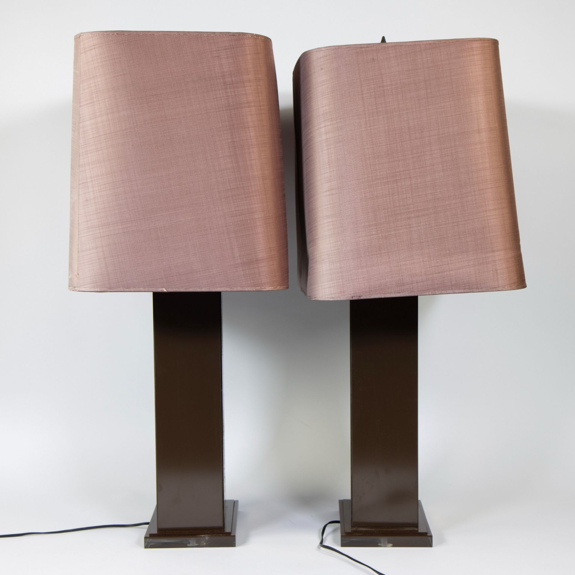 Pair of etched brass 1970s lamps by Georges Mathias - Image 4 of 4