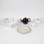 Collection of miscellaneous faience, sprinkler can faience fine ca 1800, teapot faience fine 18th, p