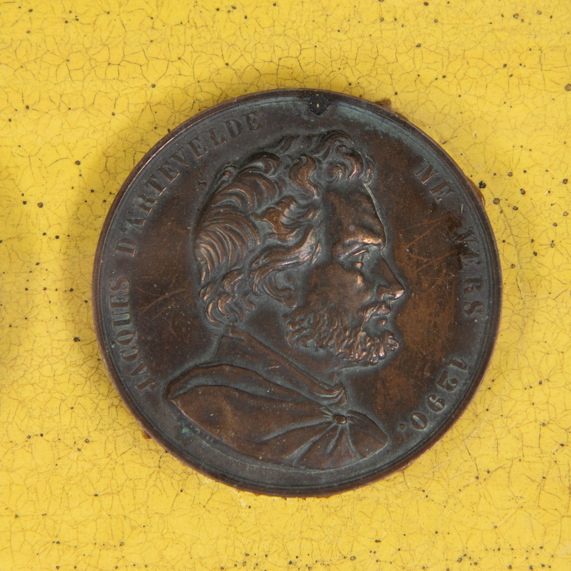 Collection of old medallions depicting Jacques d'Artevelde, Jean Sans Peur Duc de Bourg, Albert & Is - Image 4 of 4