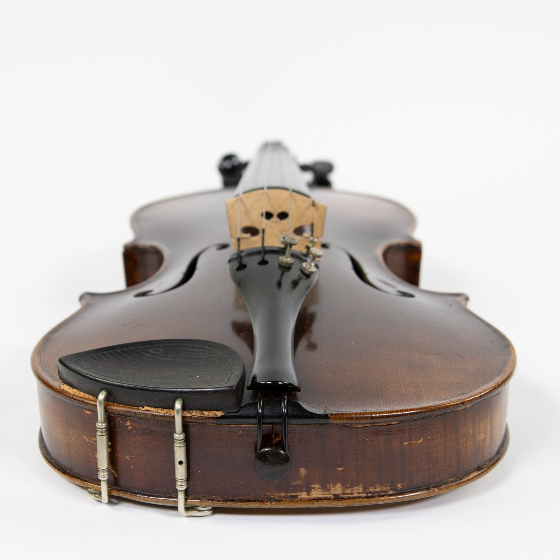 Violin no label, 356mm, playable, wooden case - Image 5 of 5