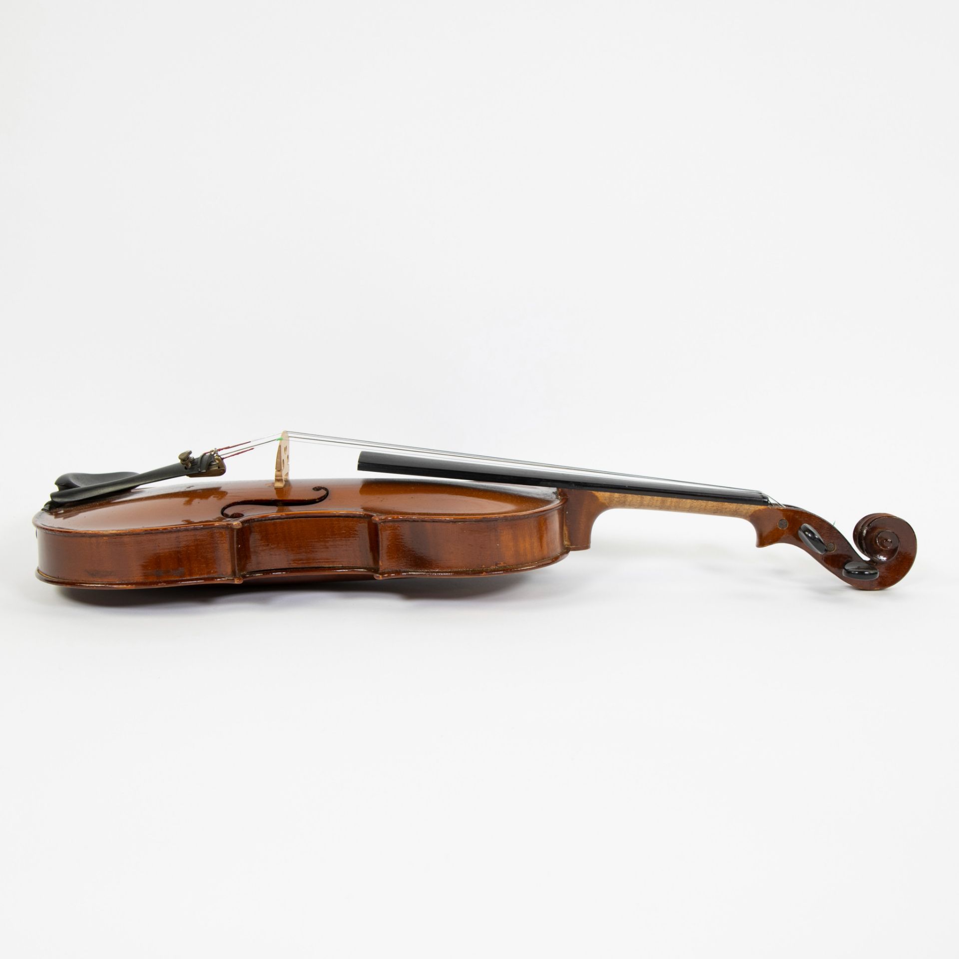 Violin label 'Laurent Bernier, Avenue Charles Duchêne, Mirecourt, 367mm, case incl. - Image 4 of 5