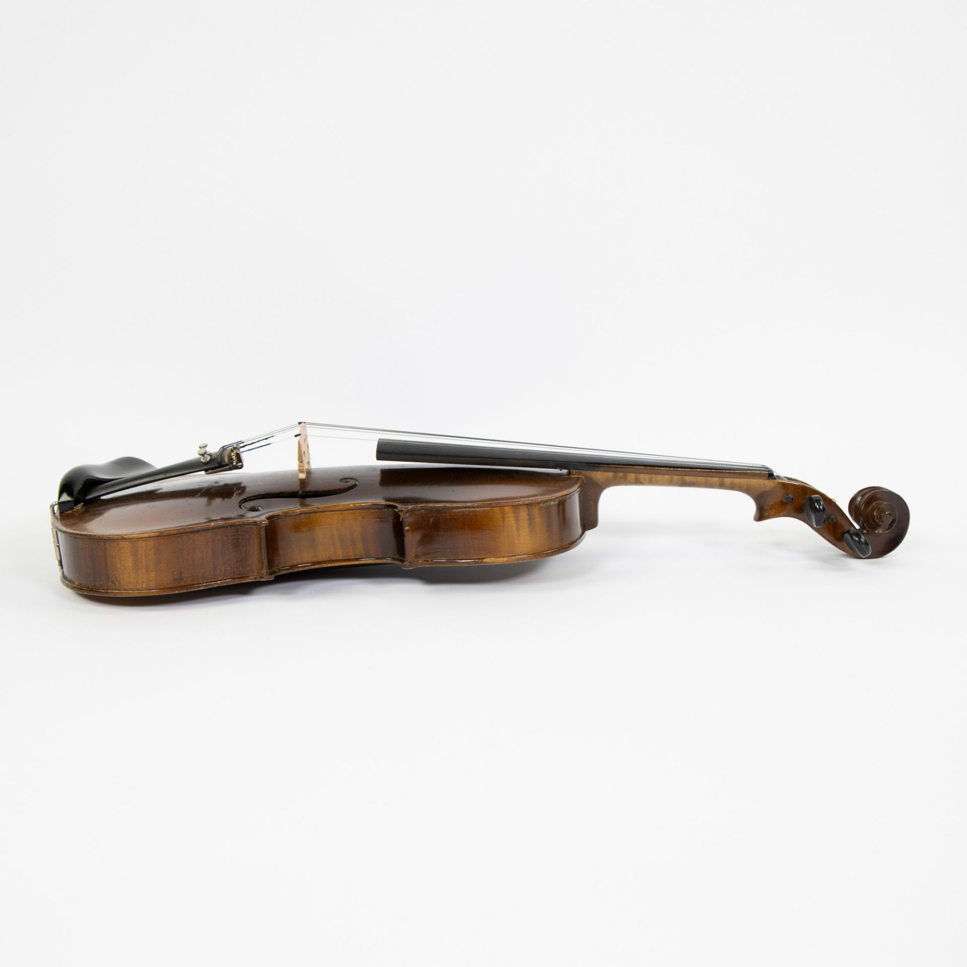 Violin label 'Jacob Schmidbauer, ano 1839', 360mm, playable, wooden case - Image 4 of 5