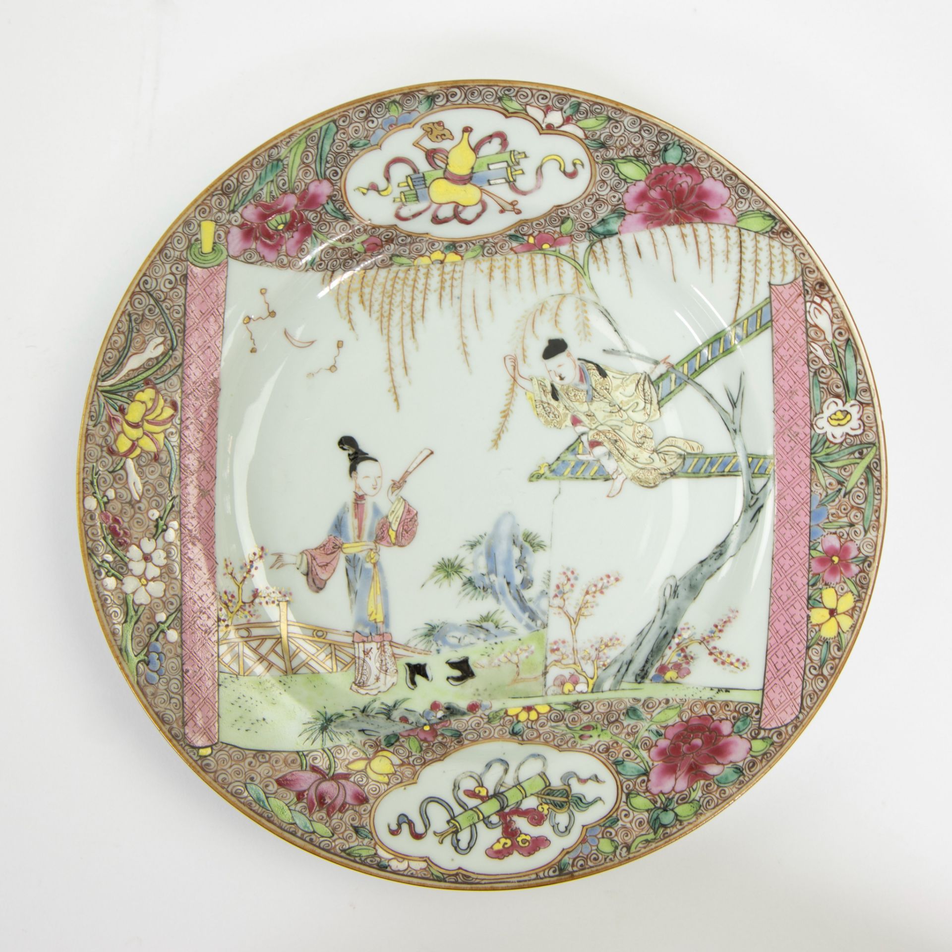 Set of six Chinese porcelain plates depicting a scene from the romance of The Western Chamber. Zhang - Image 7 of 15