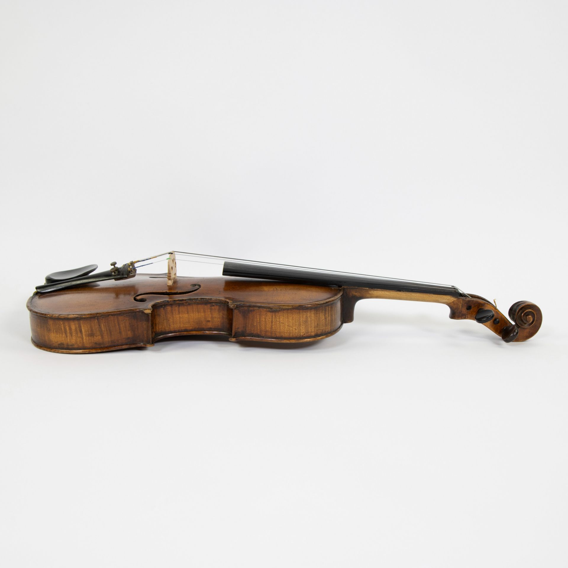 Violin no label, fire stamp heel 'RG', 356mm, wooden case - Image 4 of 5
