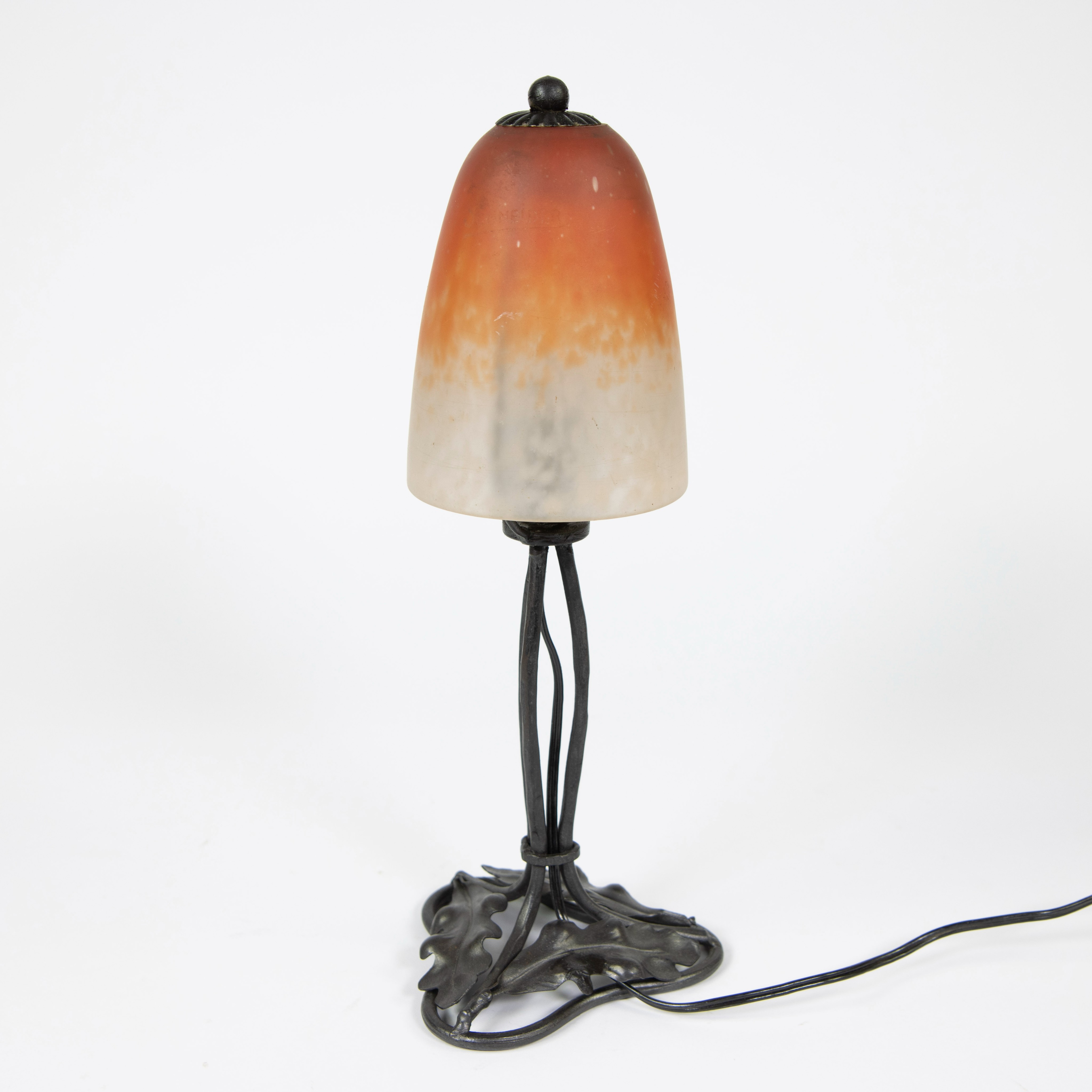French SCHNEIDER Shade table lamp, wrought iron, signed. - Image 2 of 5