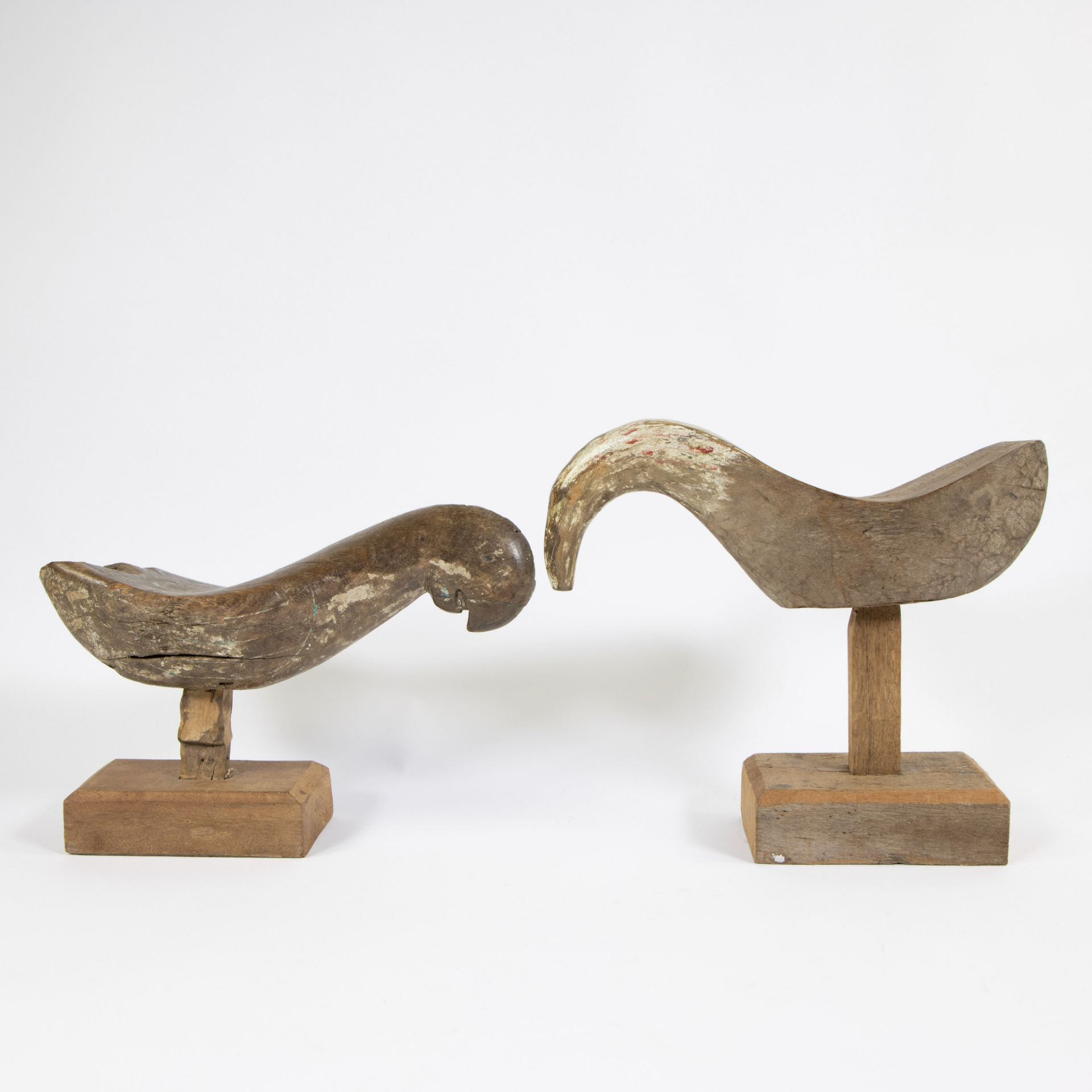 Canoe seats in the shape of chickens with old painting (Indonesia), early 20th century - Image 3 of 4