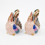 Pair of Herend roosters in porcelain hand-painted decoration in gold-green-blue-black-pink. marked.