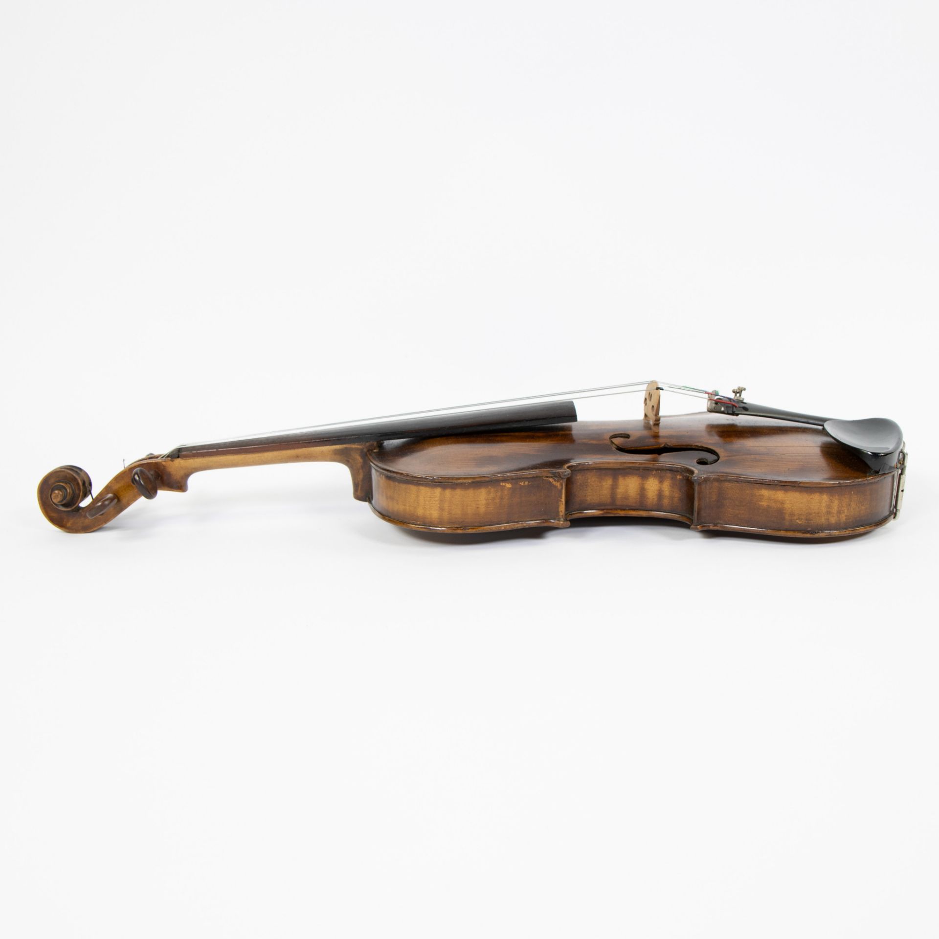Violin copy Stainer, cracks top restored, 359mm, case incl. - Image 2 of 5