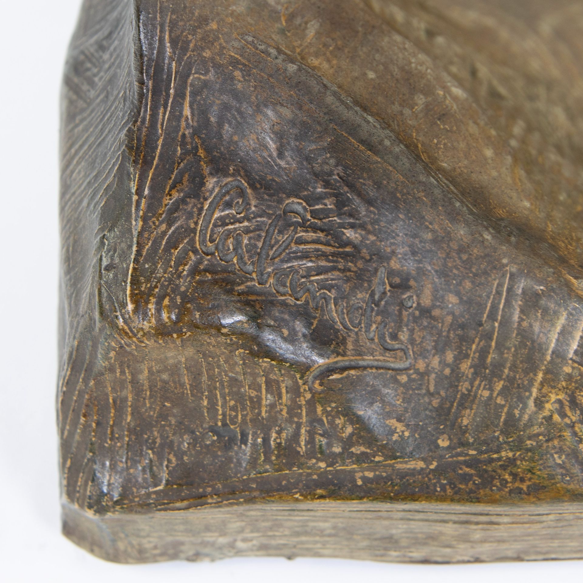 Gilded patinated plaster of an eagle. Illegeable signed. - Image 5 of 6