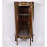 Display cabinet style Louis XVI with bronze fittings and marble top