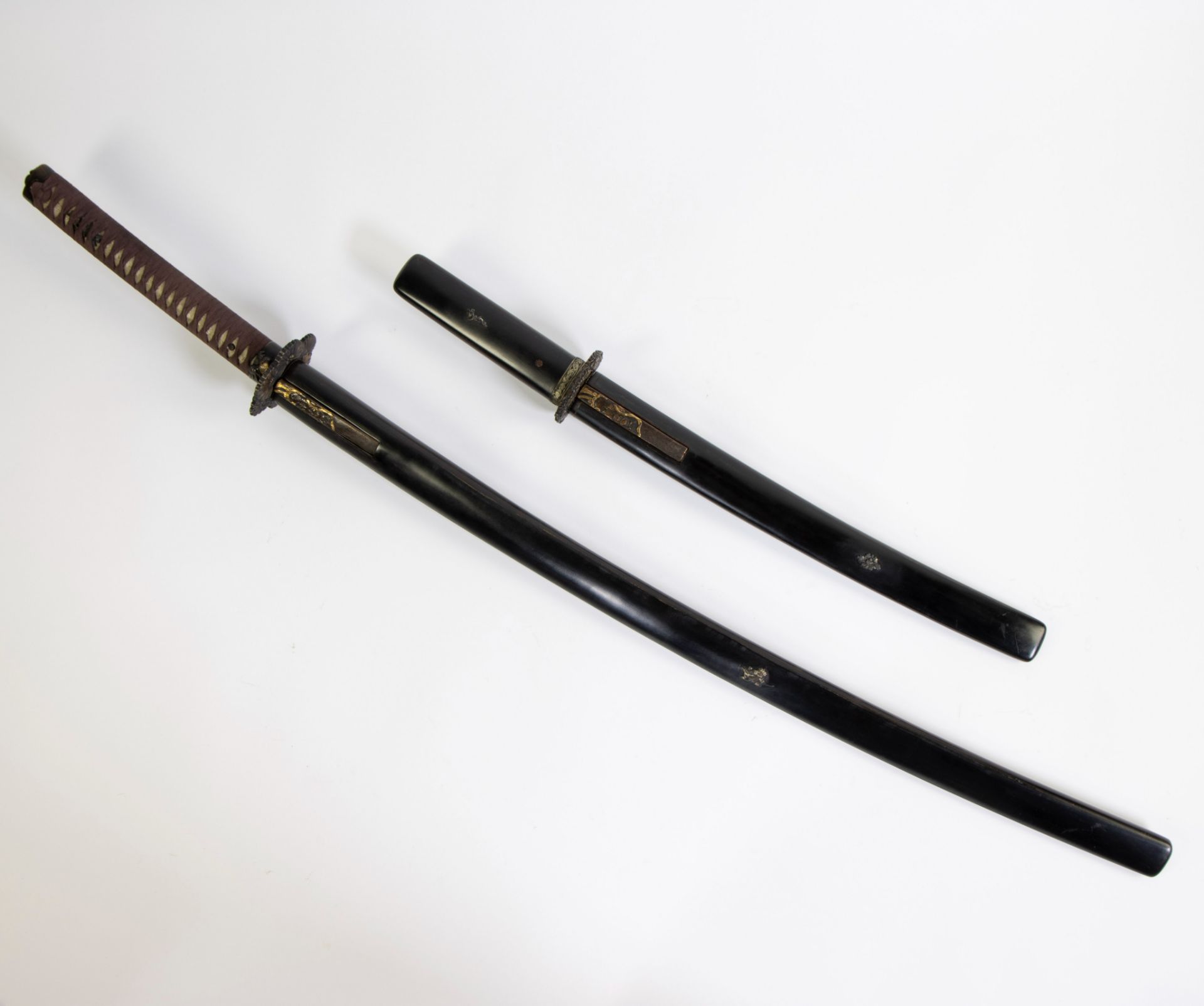 2 Samurai swords dated end 1700