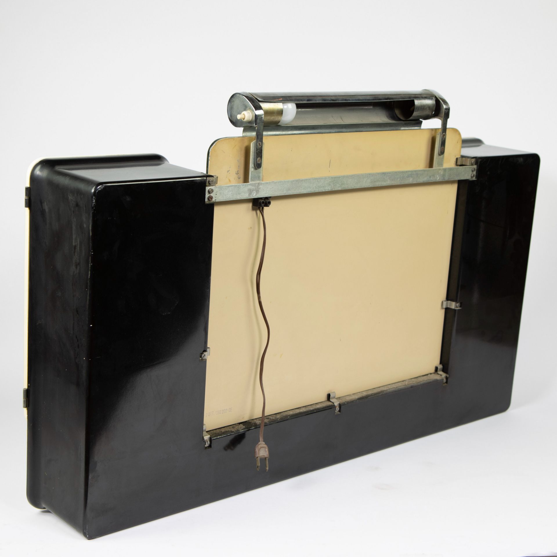 Italian Art Deco make-up cabinet in plastic and mirror glass , marked Torino, sixties. - Image 4 of 5