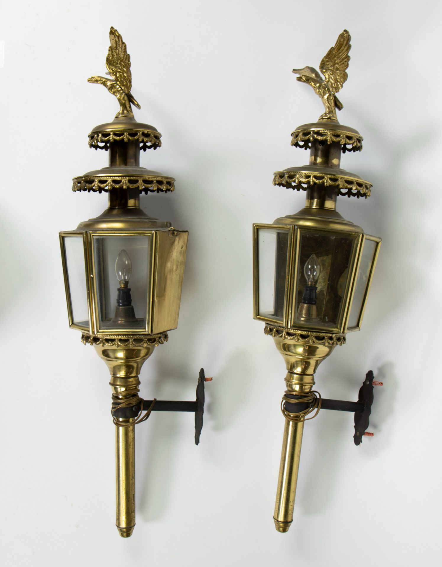 Pair of impressive metal and glass carriage lights, end 19th century, converted into wall lights. - Image 2 of 3