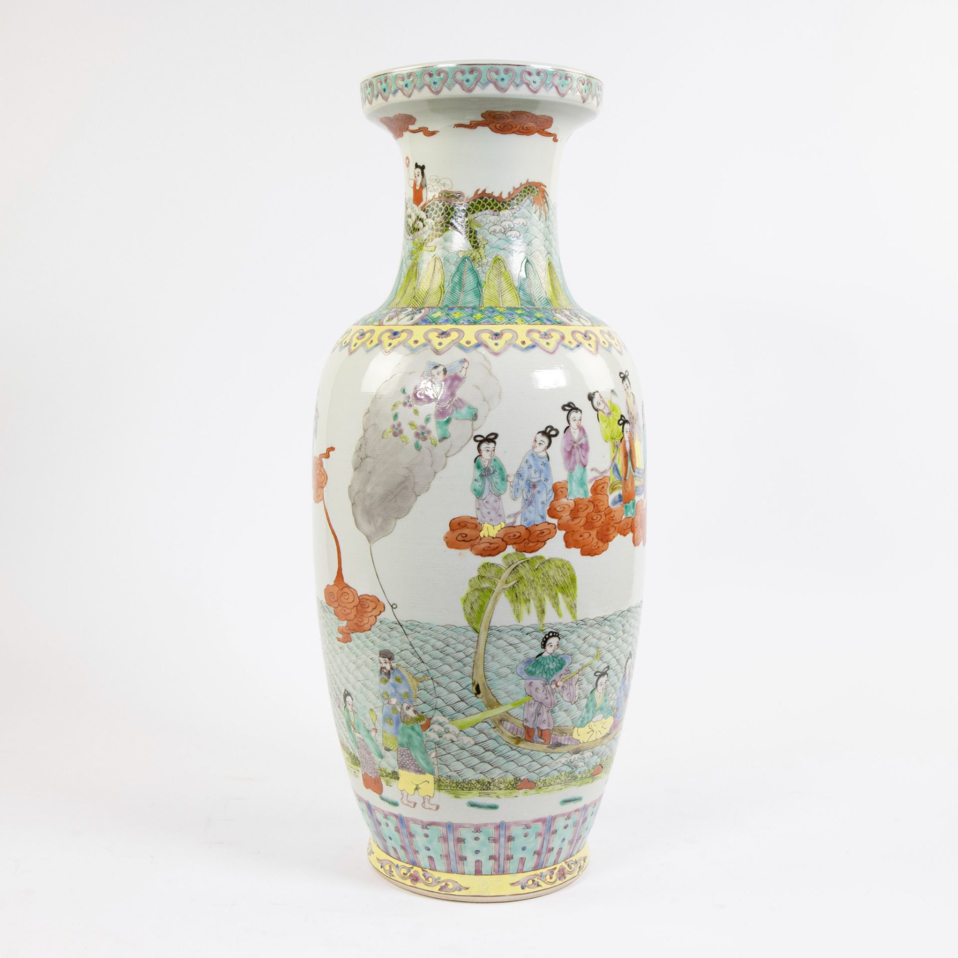 Cinese baluster vase with immortals decoration, Republic period - Image 3 of 6