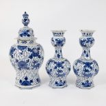 Delft cabinet set 18th century