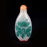 GLASS OVERLAY SNUFF BOTTLE h. 7.8 cm