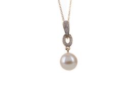 A PEARL AND DIAMOND NECKLACE