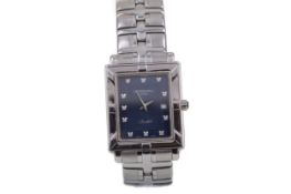 A GENTLEMAN'S RAYMOND WEIL PARSIFAL STAINLESS STEEL QUARTZ WRIST WATCH