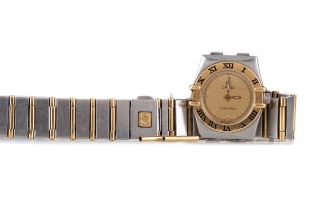 A LADY'S OMEGA CONSTELLATION STAINLESS STEEL QUARTZ WRIST WATCH