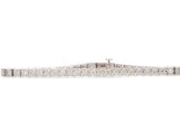 A DIAMOND TENNIS BRACELET