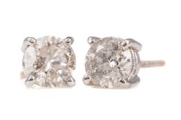 A PAIR OF DIAMOND STUD EARRINGS