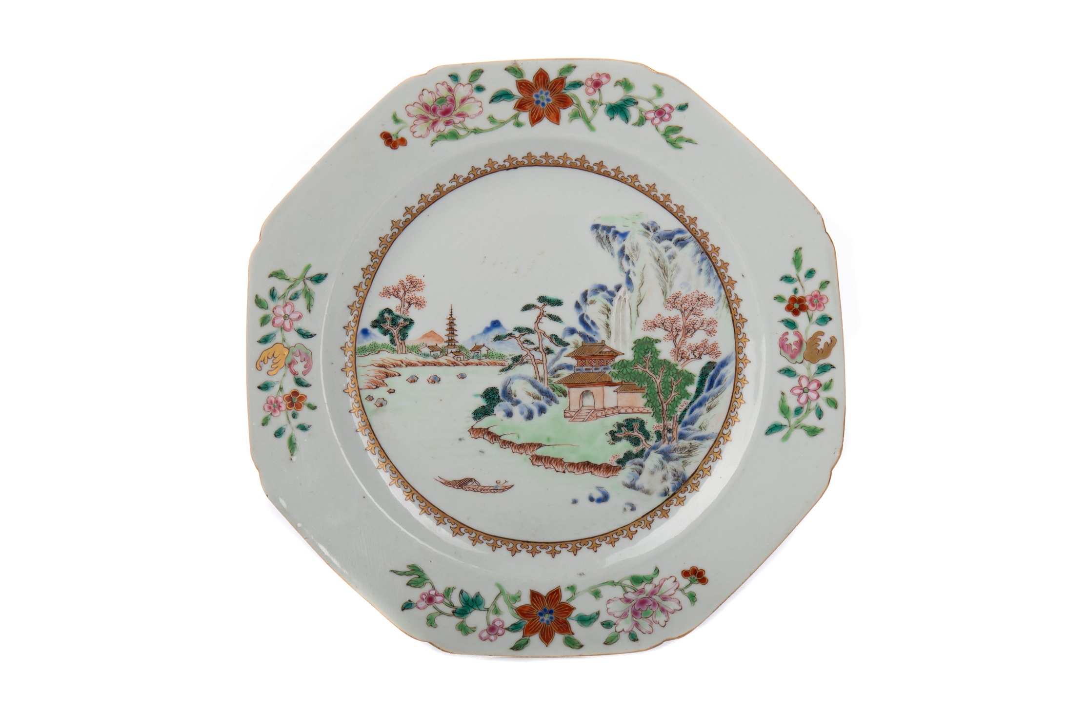 AN 18TH CENTURY CHINESE OCTAGONAL DISH
