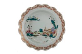 AN 18TH CENTURY CHINESE EXPORT CIRCULAR SOUP PLATE