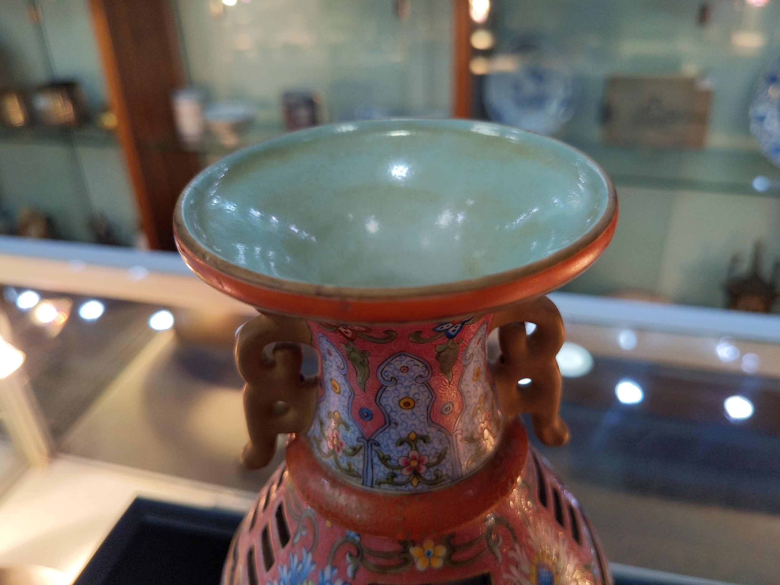 A RARE CHINESE REVOLVING VASE - Image 11 of 14