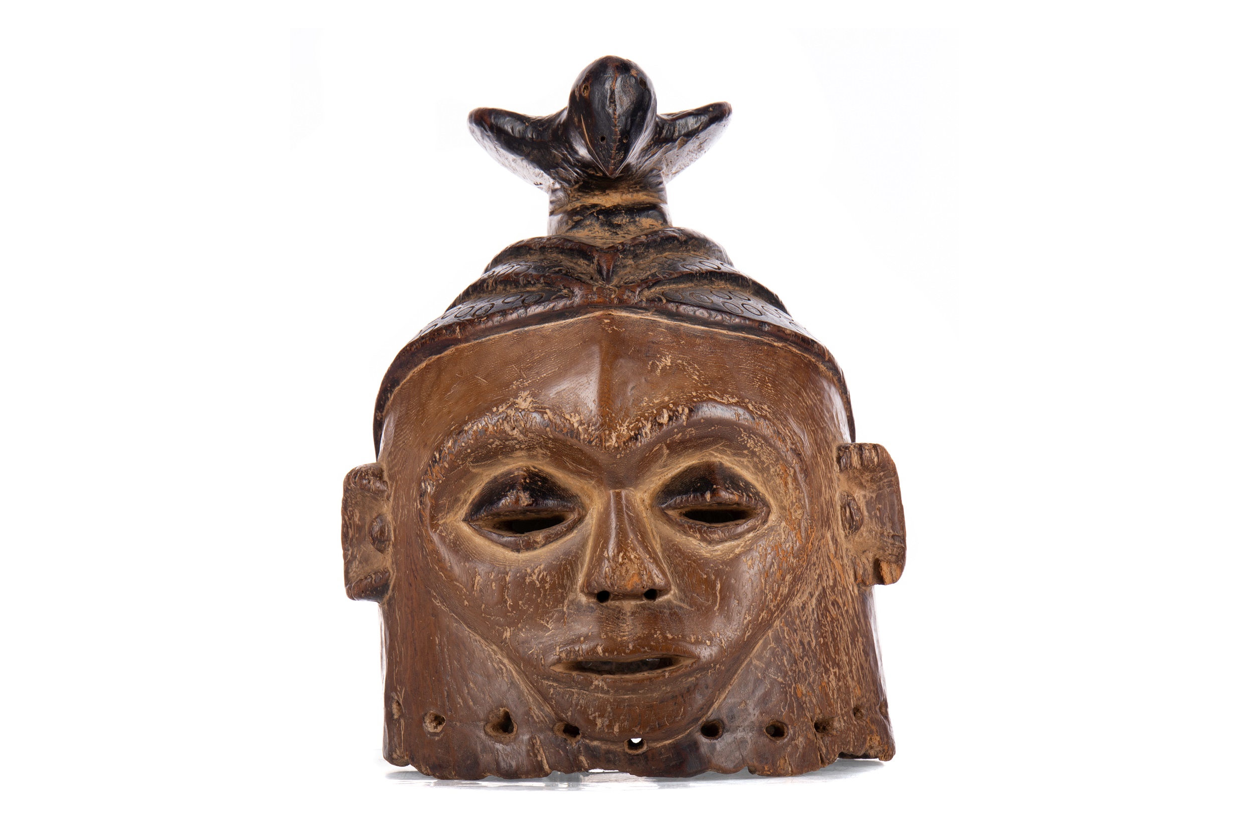 AN AFRICAN TRIBAL MASK - Image 2 of 2