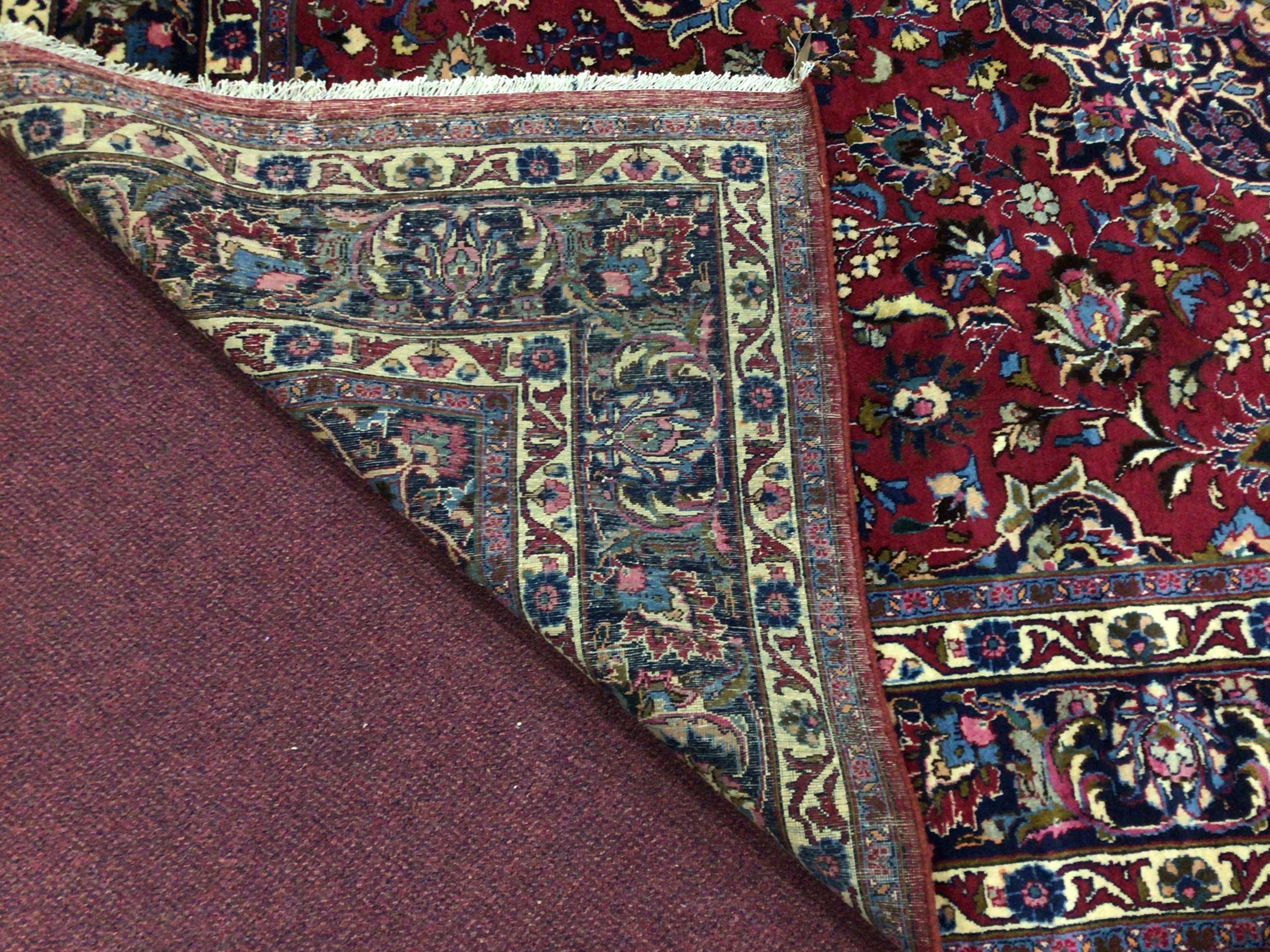 A PERSIAN MESHED RUG - Image 3 of 3