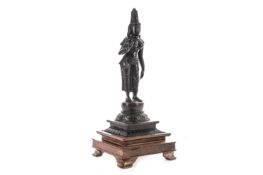 AN INDIAN BRONZE STATUE OF PARVATI OR DEVI